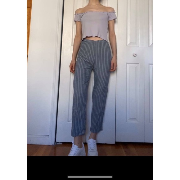 brandy melville lavender Anya top - Picture 3 of 4